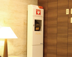 マンションエントランス AED設置